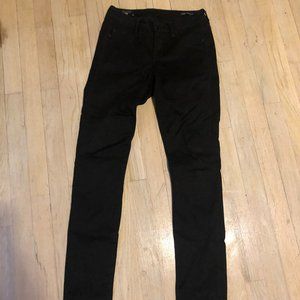 Skinny Black Jegging